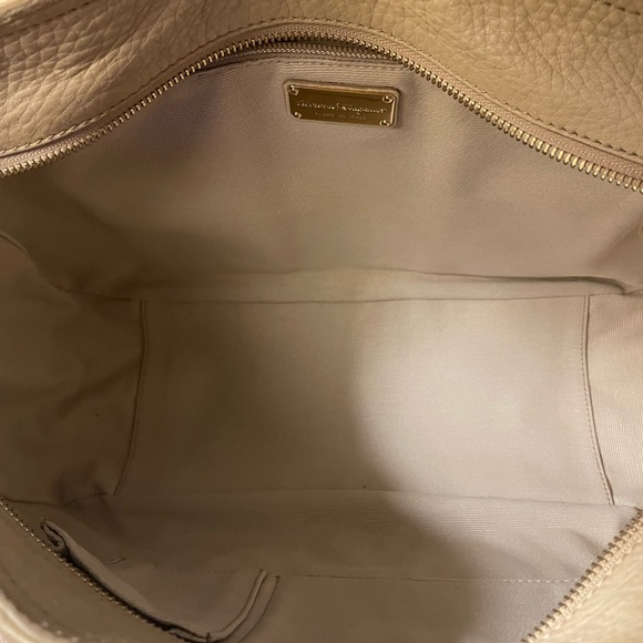 Salvatore Ferragamo Izzie Gancini Large Tote - Picture 9 of 15